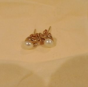 Brand New Pearl Earrings Never Worn